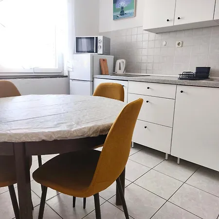 Apartman Stela 1 Povljana